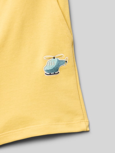 Name It Shorts mit elastischem Bund Modell 'FRITZO' Dunkelgelb 2