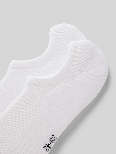 Produktfoto, Socken mit Label-Details 2er-Pack von MCNEAL für Herren im Elastischer-Material-Mix mit Baumwoll-Anteil, weiße Farbe, Strukturmuster, elastische Rippenbündchen, Nahaufnahme