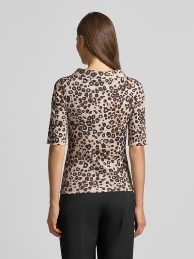 Marc Cain Regular Fit T-Shirt mit Allover-Animal-Print Camel 5