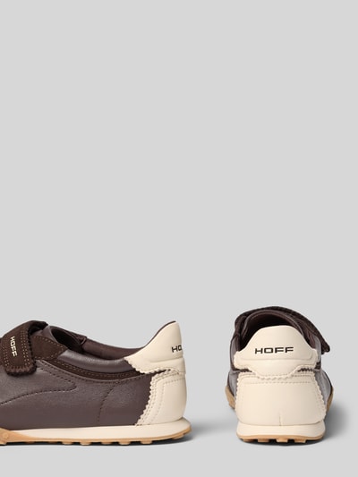 Produktfoto, Sneaker aus echtem Leder mit Logo-Detail Modell 'Bridge' von HOFF, braun-beige Farbtöne, Profilsohle, Klettverschluss, Damen Sneaker mit abgerundeter Passform, Absatzhöhe 1 cm, Schafthöhe 8 cm, Schaftweite 10 cm