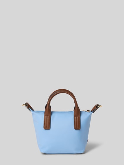 Produktfoto, Henkeltasche mit Logo-Applikation aus Metall Modell 'POPETTE MICRO' von Tommy Hilfiger, Optik: Unifarben in Hellblau, Verschluss: Reißverschluss, Hauptfach, Reißverschlussfach innen, Leder-Applikationen, Tragehenkel, abnehmbarer Schulterriemen