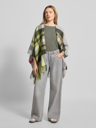 Brax Poncho met franjes, model 'STYLE.THEA' Neon groen - 1