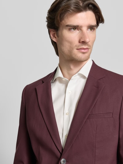 Męski model nosi Slim Fit Anzug aus Woll-Mix Modell 'ARTI-HESTEN' od HUGO, jednokolorowy, mieszanka wełny, detailaufnahme górnej części ciała.
