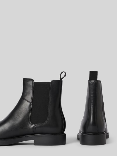 Vagabond Chelsea Boots aus Rindsnappa mit Stretcheinsatz Black 2