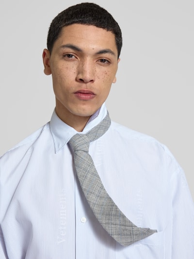 VETEMENTS Relaxed Fit Freizeithemd mit Kentkragen Hellblau 3