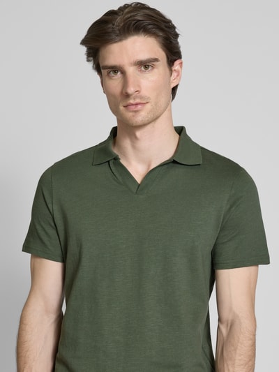MCNEAL Poloshirt mit V-Ausschnitt Khaki 3