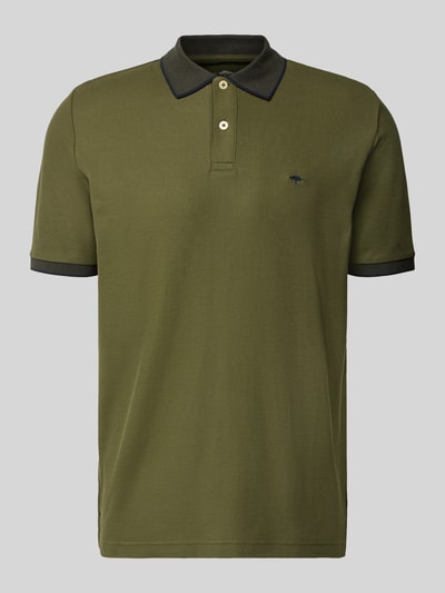 Productfoto, Modern Fit Poloshirt met Stitching van Fynch-Hatton in olijfgroen katoen met polokraag en knoopsluiting, ruglengte maat M 65 cm.