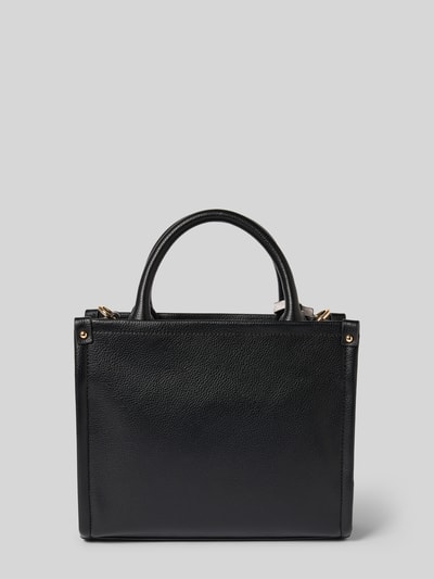 Produktfoto, Tote Bag mit Logo-Applikation Modell 'Ridhi' von Liu Jo White, schwarze strukturierte Oberfläche, Hauptfach mit Reißverschluss, Tragehenkel, abnehmbarer Schulterriemen, Maße ca. 26 cm Breite, 21 cm Länge, 11 cm Tiefe, Schulterriemen ca. 112 cm