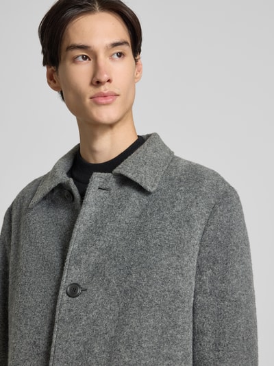 MCNEAL Krótki płaszcz z wykładanym kołnierzem i listwą guzikową Antracytowy 3