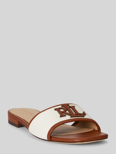 Produktfoto, Slipper aus echtem Leder von Lauren Ralph Lauren, Two Tone Optik, quadratische Schuhspitze, Blockabsatz, glattes Leder, Logo-Applikation.