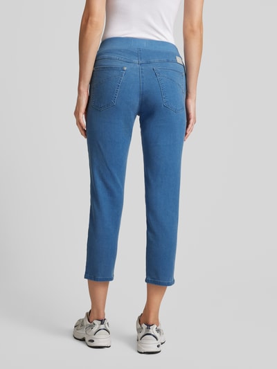 Raphaela By Brax Slim Fit Jeans mit verkürztem Schnitt Modell 'Pamina' Hellblau 5