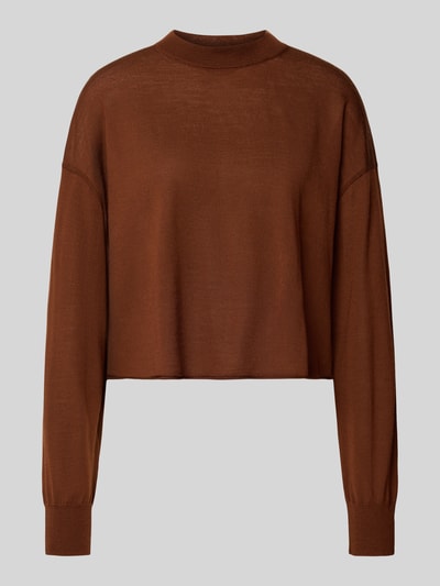 Produktfoto, sweter z dzianiny z czystej żywej wełny Strickpullover aus Schurwolle Modell 'MALESE' od DRYKORN, brązowy odcień, krój relaxed fit, okrągły dekolt, długość tyłu w rozmiarze S: 49 cm, długość rękawów: 52 cm, gładka tekstura