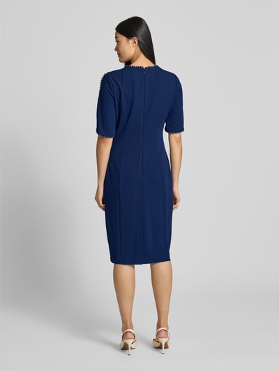 Adrianna Papell Sukienka koktajlowa o długości do kolan z perełkami Ciemnoniebieski 5