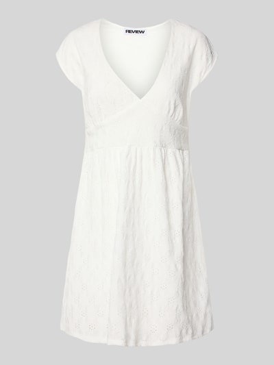 Produktfoto, Kurzes Kleid mit V-Ausschnitt, Lochstickerei und großer Schleife von REVIEW, weiß, A-Linie, Material-Mix mit Stretch-Anteil
