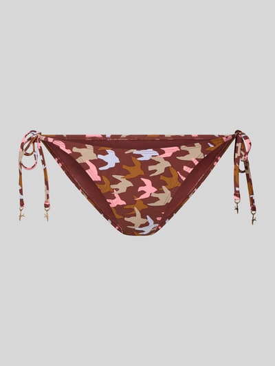 Produktfoto, Bikini-Slip mit seitlicher Schnürung Modell 'Conchu' von Barts im Allover-Look mit Camouflage-Muster in Braun, Rosa und Beige, figurbetonter Material-Mix mit Stretch-Anteil.
