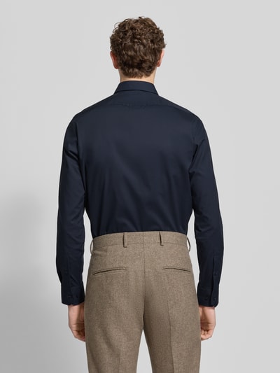 BOSS Regular Fit Businesshemd mit extra langem Arm Marine 5