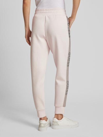 Guess Sweatpants mit französischen Eingrifftaschen Modell 'VICTOIRE' Rosa 5