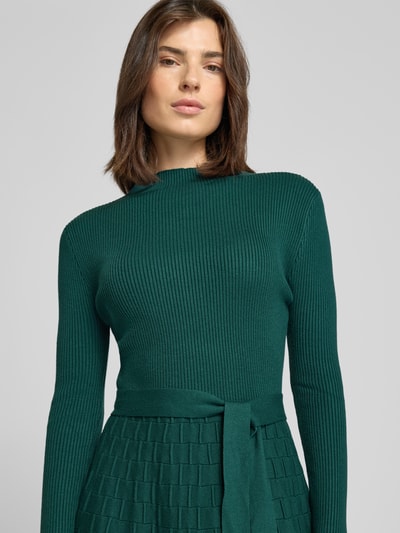 Apricot Kleid aus Viskose-Mix in Strick-Optik Dunkelgruen 3