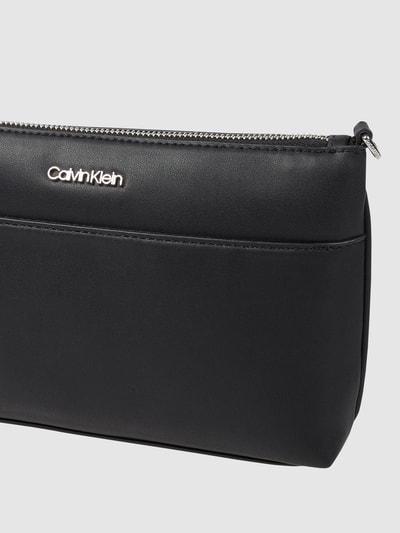 CK Calvin Klein Crossbody Bag mit Metall-Logo  Black 3