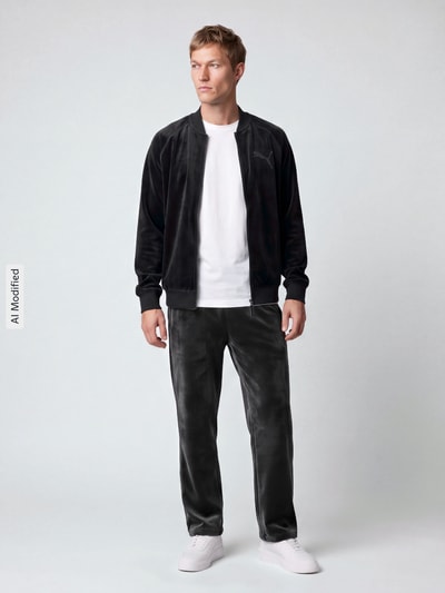 PUMA Performance Sweatjacke mit großem Rückenlogo Black 1