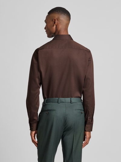 Christian Berg Men Regular Fit Business-Hemd aus reiner Baumwolle mit Kentkragen Mittelbraun 5