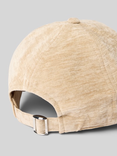 Produktfoto, Basecap in Samt Optik Modell 'ARI-C-VE' von BOSS, materiał stylizowany na aksamit, wytłaczane logo, regulowany riegel
