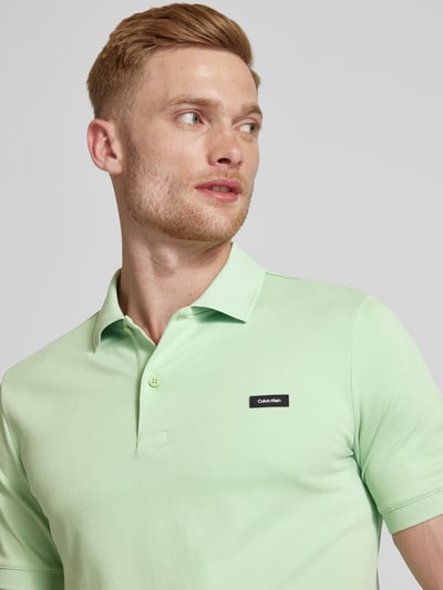 CK Calvin Klein Slim Fit Poloshirt in unifarbenem Design Hellgruen 3