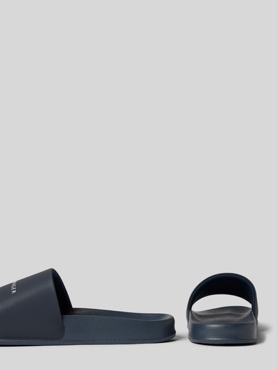 Tommy Hilfiger Badeslipper mit Label Print Marine 2