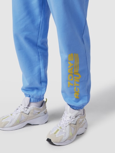 7 Days Active Sweatpants mit Label-Print Blau 3