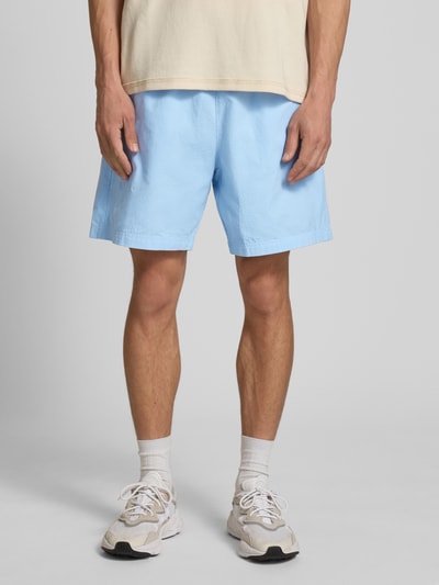 adidas Originals Relaxed Fit Shorts mit Strukturmuster Hellblau 4