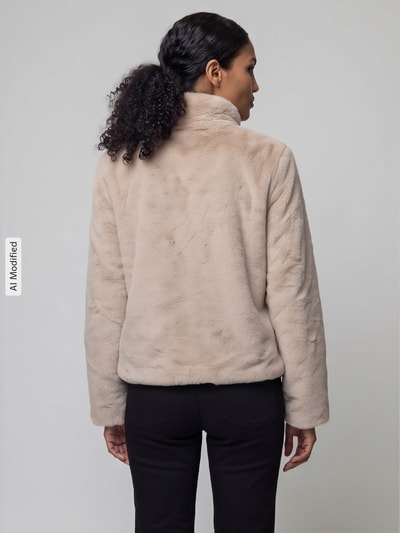 ONLY Regular Fit Webpelzjacke mit Stehkragen Modell 'NEWVIDA' Sand 5