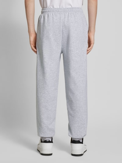 KARL KANI Sweatpants mit elastischem Bund und Viskose-Anteil Black 5