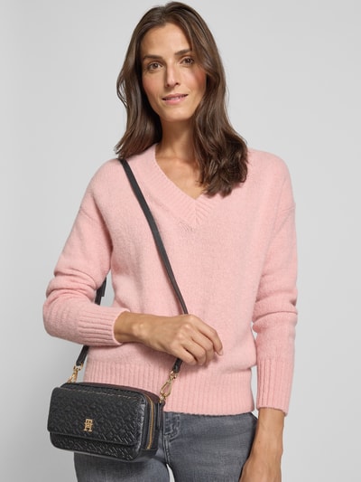 Tommy Hilfiger Torba camera bag z wytłoczonym logo na całej powierzchni Czarny 1