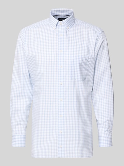 Produktfoto, Regular Fit Businesshemd mit Button-Down-Kragen von OLYMP, langärmelig, blau kariert, reine Baumwolle, durchgängige Knopfleiste, Brusttasche, Logo-Stitching, Sportmanschetten, klassische Passform