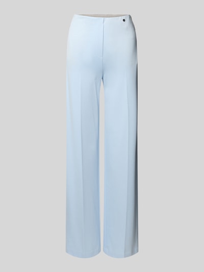 Produktfoto, Stoffhose aus Viskose-Mix mit Bügelfalten von Marc Cain in Hellblau, Regular-Fit, elastischer Bund, Reißverschlusstaschen, Label-Detail, Bundweite 37 cm, Innenbeinlänge 80 cm, Damen