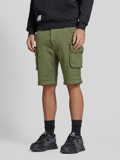 Alpha Industries Szorty cargo o kroju regular fit z wyhaftowanym logo model ‘CREW SHORT’ Zielony 4