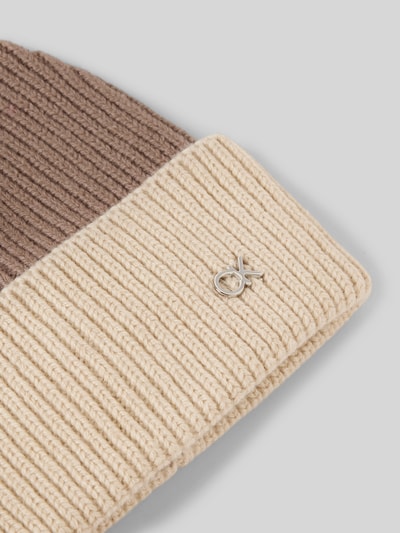 CK Calvin Klein Beanie in Two-Tone-Machart aus Wolle-Kaschmir-Mix Taupe 2