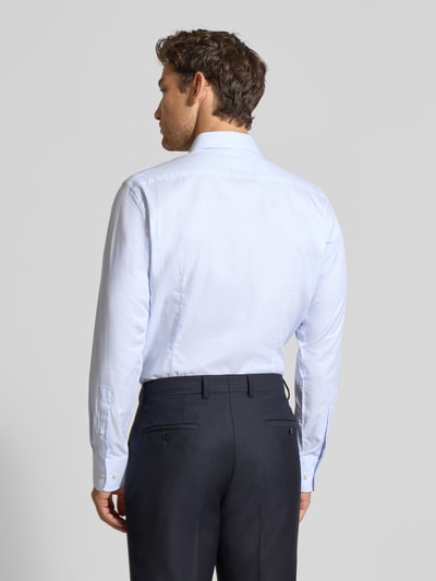 Christian Berg Men Regular Fit Business-Hemd mit Kentkragen Bleu 5