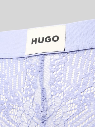 Produktfoto, Stringi aus Spitze von HUGO, efekt: jednolity kolor, koronkowy wzór, naszywka z logo, elastyczny ściągacz, wykończenie: koronka