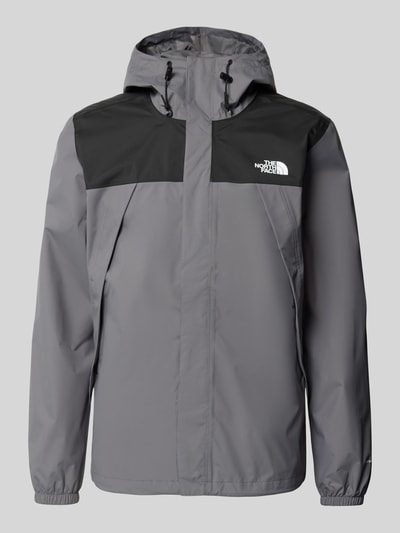 Produktfoto, Jacke mit Label-Print Modell 'ANTORA' von The North Face, grau mit schwarzen Partien, Reißverschlusstaschen, glatte Textur
