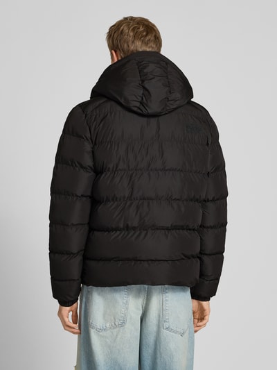 Superdry Kurtka pikowana z kapturem i bocznymi kieszeniami zapinanymi na zamek błyskawiczny Czarny 5