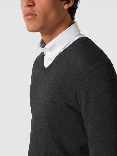 MCNEAL Strickpullover mit geripptem V-Ausschnitt Dunkelgrau meliert 3
