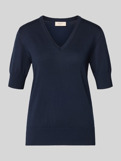Productfoto, Strickshirt mit V-Ausschnitt Modell 'Katie' van FREE/QUENT in donkerblauw, viscosemix met stretch, regular fit