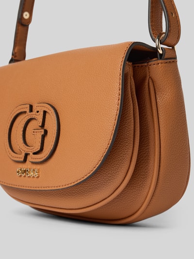 Guess Shoulder Bag in Leder-Optik mit Logo-Stitching Modell 'Calebra' Cognac 3