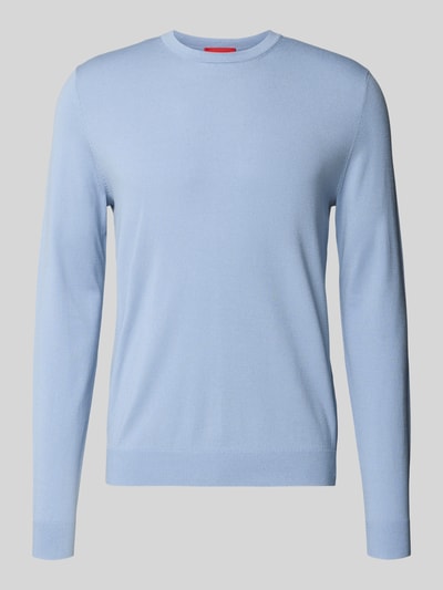 Produktfoto, jasnoniebieski Regular Fit Strickpullover aus Viskose-Mix Modell 'SAN CODY-CV' od HUGO, gładka dzianina, okrągły dekolt, długie rękawy, tekstura prążkowana na zakończeniach.