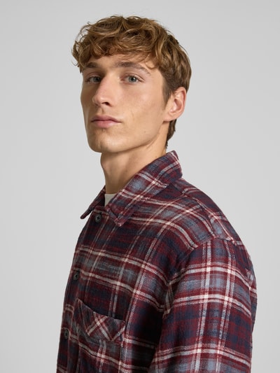 REVIEW Koszula casualowa regular fit z kołnierzykiem typu kent Bordowy 3