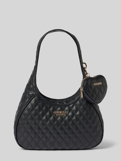 Produktfoto, czarna torebka Handtasche mit Steppnähten Modell 'ATABEY HOBO' od Guess, pikowana faktura, metalowa aplikacja, szerokość w rozmiarze 22 cm, długość 20 cm, głębokość 8 cm, długość paska 50 cm