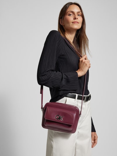 CK Calvin Klein Schoudertas met labelapplicatie Bordeaux - 1