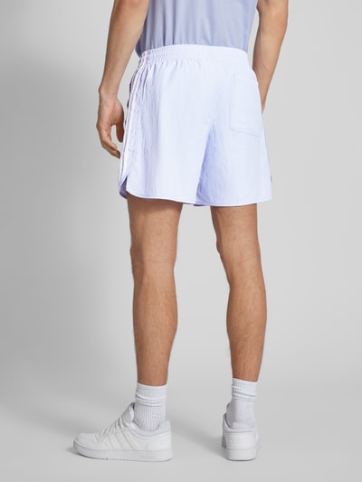 adidas Originals Shorts mit Galonstreifen Flieder 5