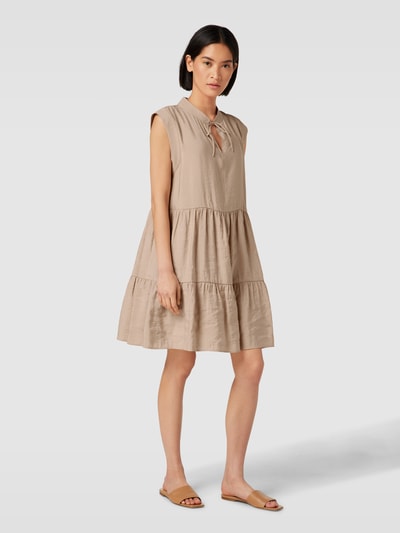 comma Casual Identity Minikleid im Stufen-Look Sand 1